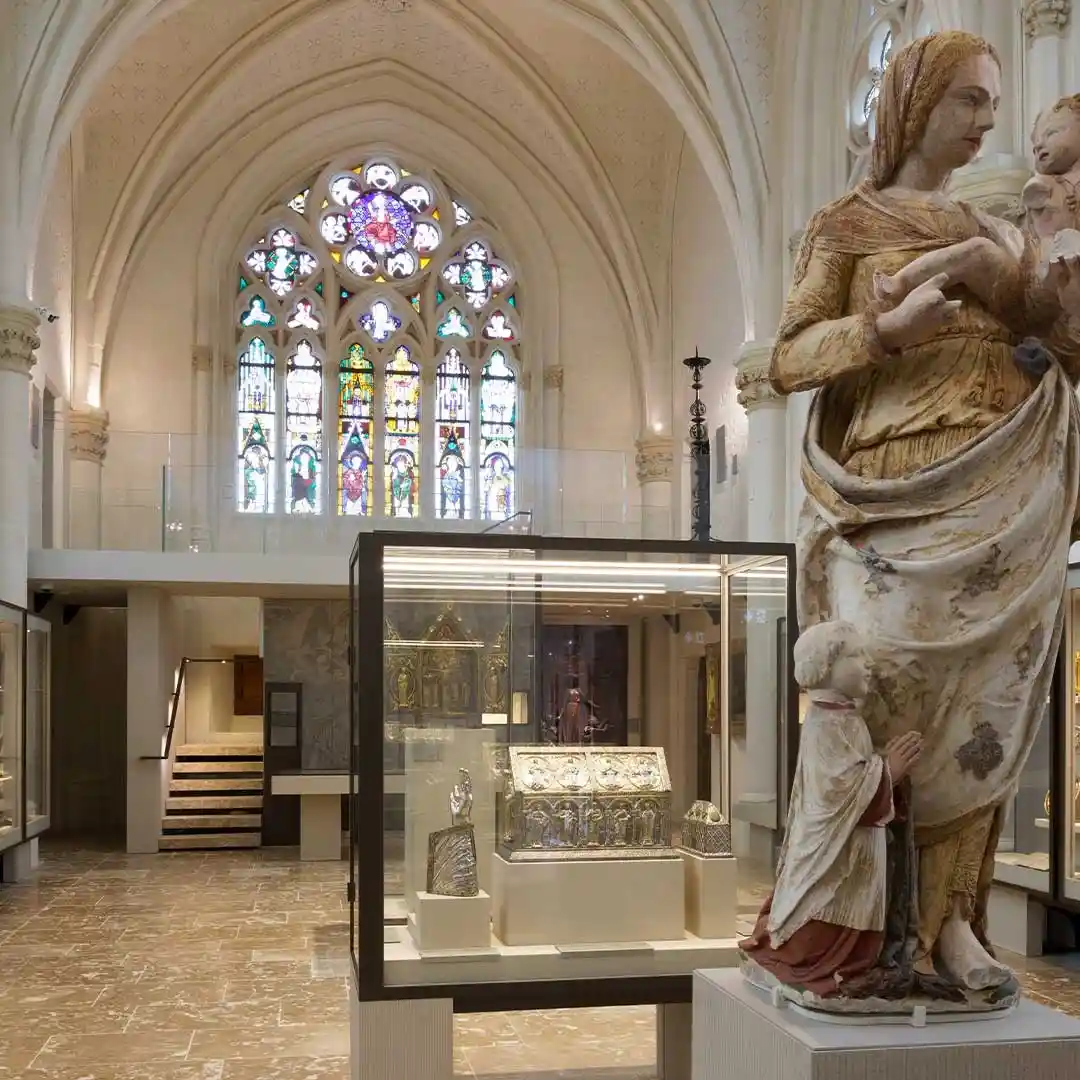 amenagement eclairage electrique dans un musee haut de gamme