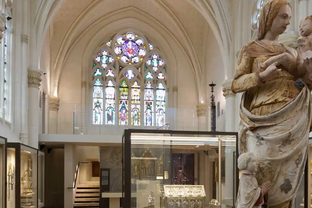 eclairage museographique KNXDALI dans une eglise classee